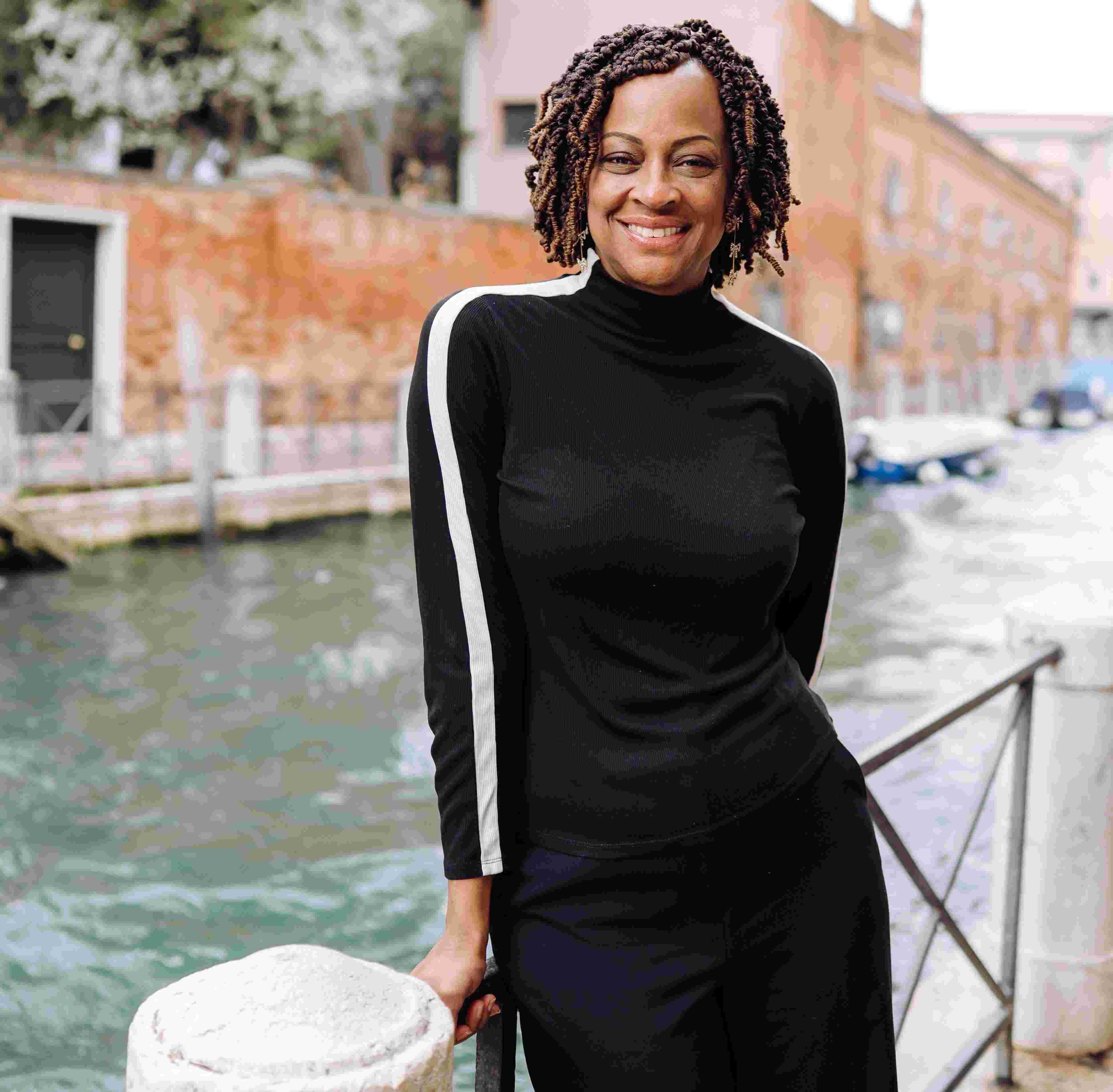 J Vinson Interior Designer